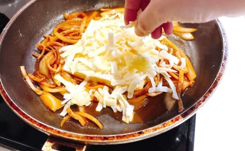 【豆腐は一生コレでいい】とろ〜りチーズで家族爆食。コスパも最強『ヒルナンデス！』に感謝しかない！