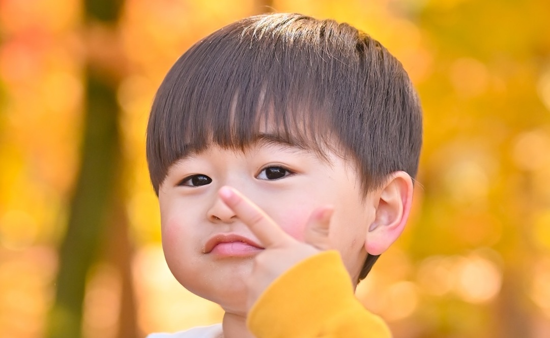 【渋カッコいい！】「橙」「燈」がジワ伸び…冬先取りネームが急増中♡11月生まれ男子の名前トレンドは…