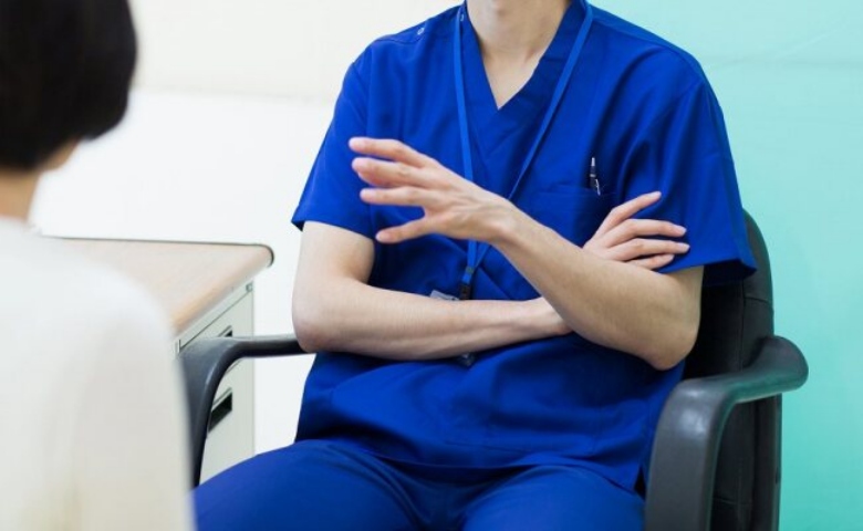 「この歯の状態は…」歯科健診で娘の歯に異常が判明⇒後日、歯医者で“気になる癖”まで指摘され…動揺