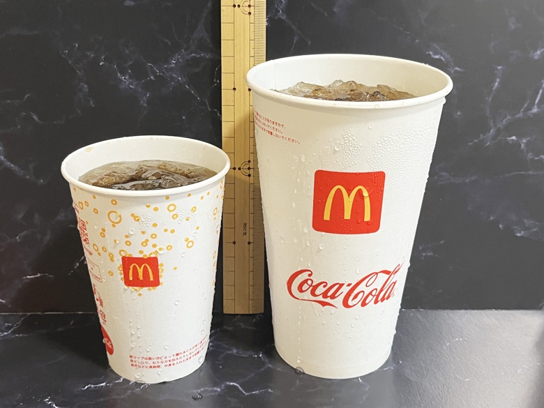Lサイズを超えるビッグなおいしさ！「グランドコーク」