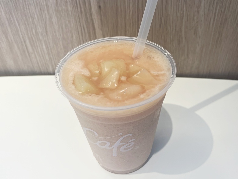 今年も登場！人気の「もものスムージー」