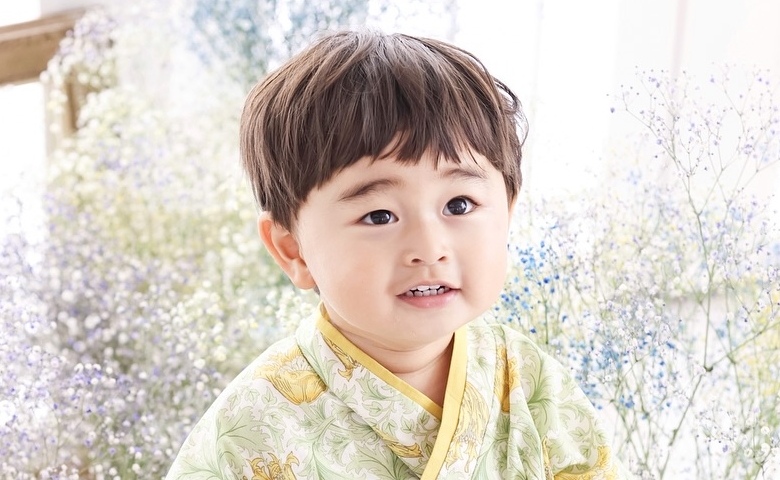 【一周回ってシンプル】男の子は今「一文字ネーム」が大人気！人気の名前はコレでした♡