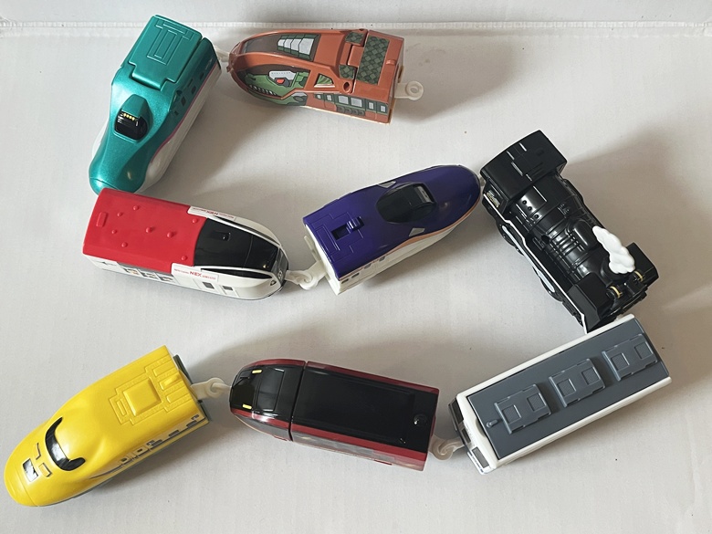 ハッピーセット「プラレール」