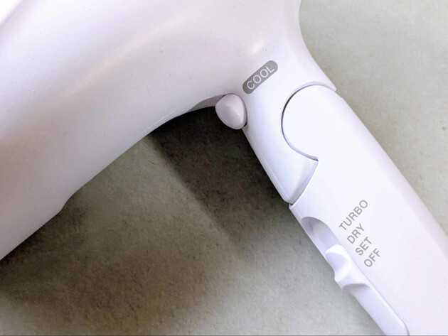 家のドライヤーやめて！【ダイソンなら3万円超え→7,700円!?】"美容室並みの風量"で「3分」で乾いた！早く出会いたかった（涙）