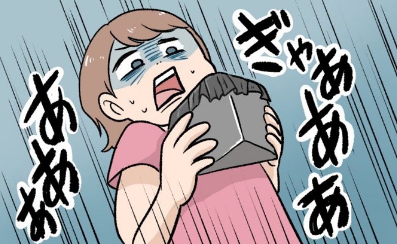 「ぎゃあああ！」夏場にトイレのゴミ箱を放置。1カ月後、中身を見るとゾッとする光景が