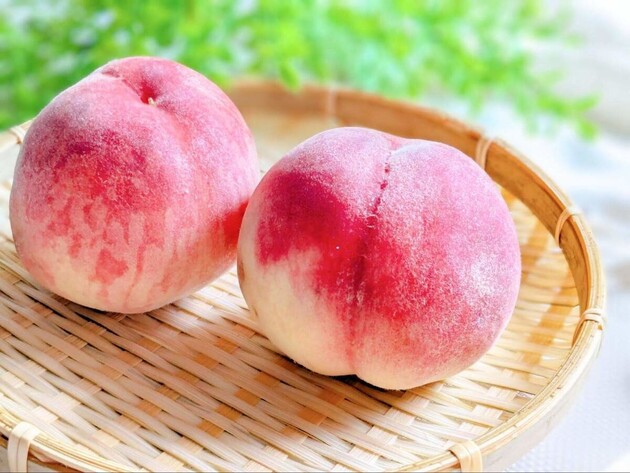 【桃、皮を剥く前にこれやって！！】JA全農の投稿→「これやります」『種だけ引っこ抜ける』裏ワザ！爽快感すごいぞ