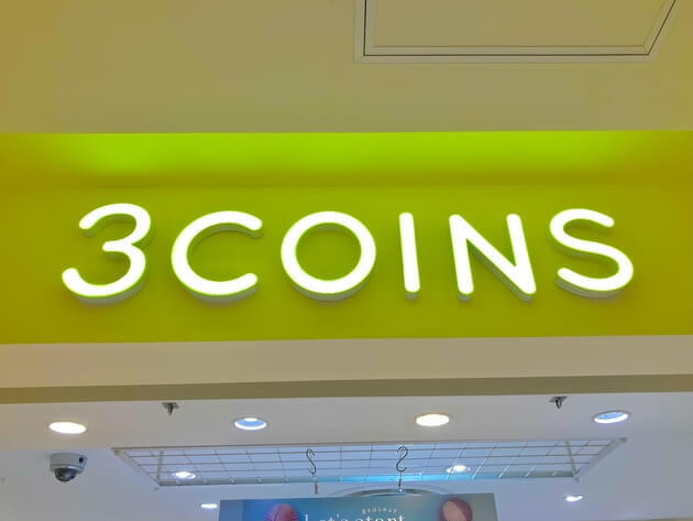 驚異的な売れっぷりで「全4色完売」【3COINS】「人混みの中ではぐれにくい」こういうの欲しかった！3選