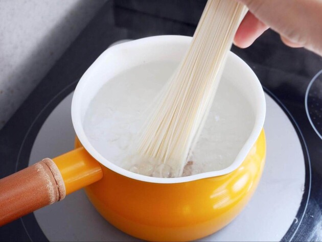 【お願い！そうめん「そのお湯」で茹でないで！】早く知りたかった！「麺がくっつかない」裏ワザ！"入れるだけ"段違い