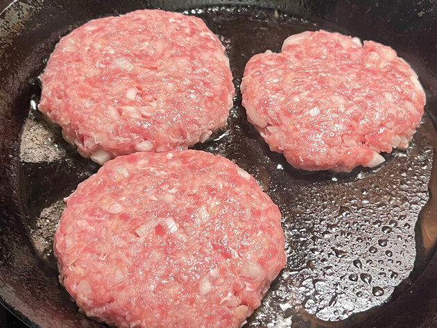 【ハンバーガーは一生これにする！？】「マクドナルド」もいいけど...これ大成功！「空腹に一撃」格別のうまさ