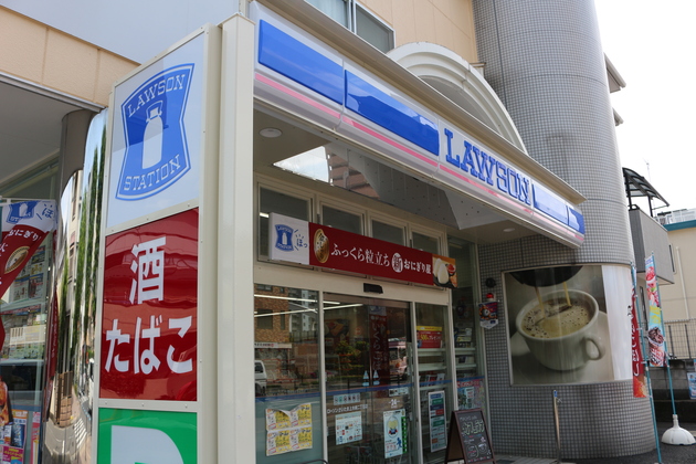 シャトレーゼ激似…と思ったら本物かよっ【ローソン】に出張中？話題のバカ売れスイーツ3連発
