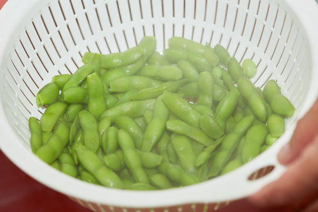 「枝豆を茹でたらいきなり食べないで！」【千葉の農家さん】から教わった「腰抜かすほどウマイ」食べ方