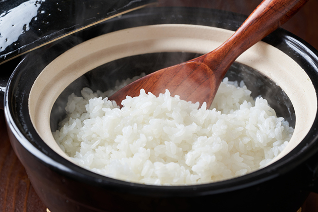 【お願い！白米はそのまま食べないでーー！】ご飯"ドやばく"ウマくなる「もうおかずいらないよ…」混ぜるだけ2選！