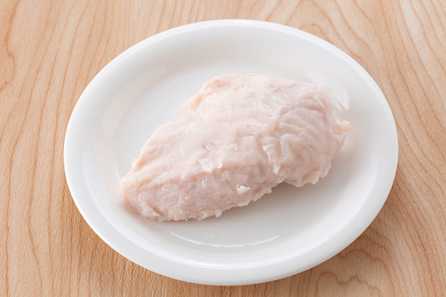 【サラダチキン"そのままかぶりつく"の待って！】余ってる"アレ"も消費できるとか神「夏はこれ♪」