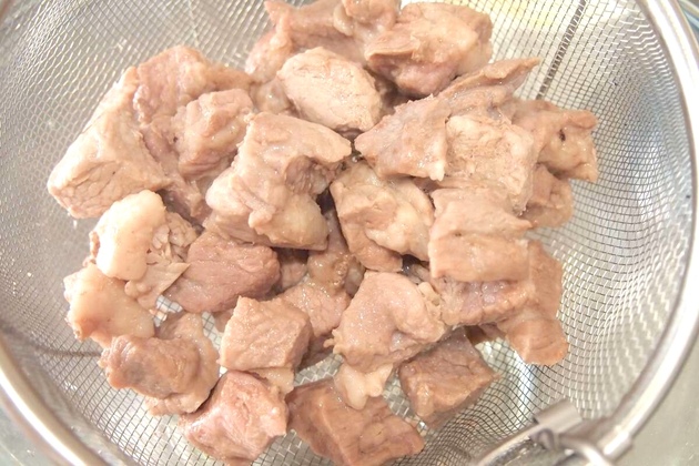 【騙されたと思って豚肉を"納豆"と混ぜて！】警戒してた子供も一口食べて…「なんだこれ…うんめぇぇ！」