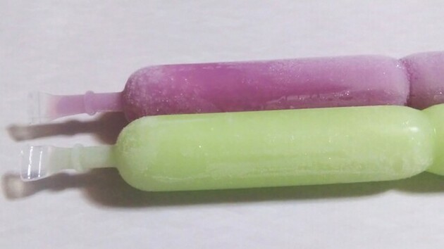 【ポッキンアイス、冷凍庫に入れないで！？】意外な食べ方に「最高」小学生「キラッキラの笑顔」