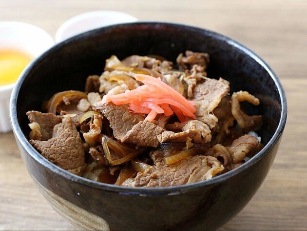 【牛丼はもう一生これ！】笠原シェフが行き着いた「あの人気チェーン店」再現で大成功！お店の味すぎて震えた…