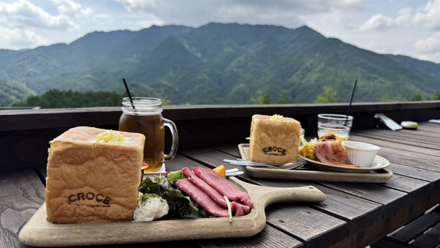 「“食パン一斤”丸ごとドーン！」でお腹パンッパン！【実は激戦区・岐阜モーニングの世界】「＋110円〜」って太っ腹すぎ！すごいわ…
