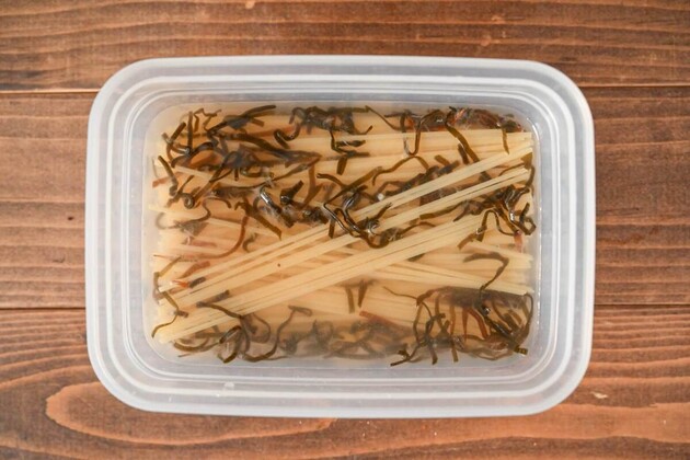 【塩こんぶ、ご飯じゃなくて“コレ”にドボンしてー！？】こんな簡単なことってある？「一度覚えたらアレンジ無限」「5分で完成」フライパンなし