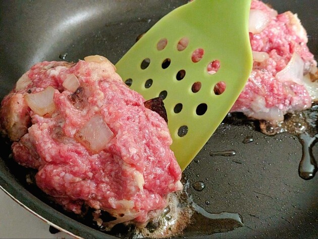 【ハンバーグはもう一生これ！！】女優・松たか子さんが"ポロリ告白"「口の中から消えても美味しい」神レシピ再現で大成功！