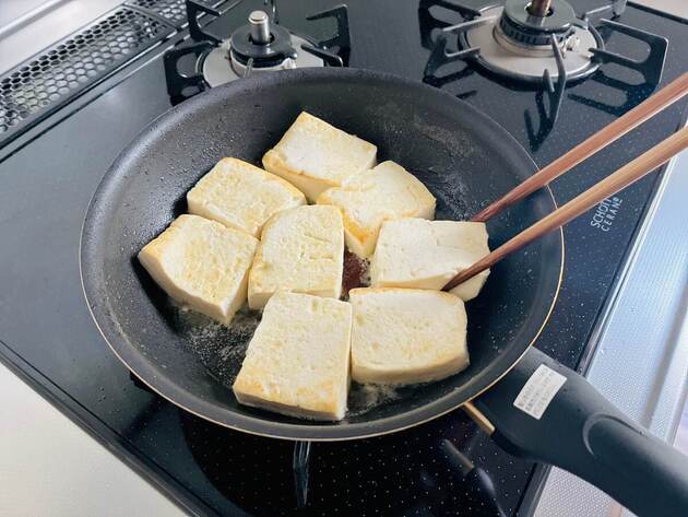 【豆腐】1丁ペロリだよ!「何これ、ステーキ?」小5息子も騙された!「箸、止まら~ん!」最強レシピ