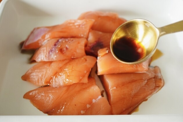 【お願い！鮭はグリルで焼かないでー！】生のまま“あの液体”からめて「これレンジだけで作ったの？」