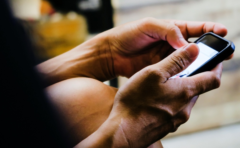 「結婚式の話を進めよう」半年前に別れた彼からゾッ…な連絡が。現実を受け止められなかった元彼