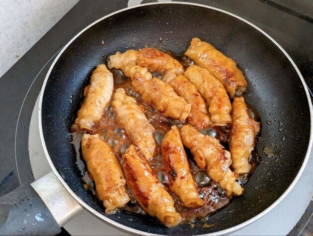 【一生、この生姜焼きしか作らない！？】三國シェフ"秘伝"「くるくる巻く」が正解！めちゃくちゃ美味しい食べ方！新感覚…