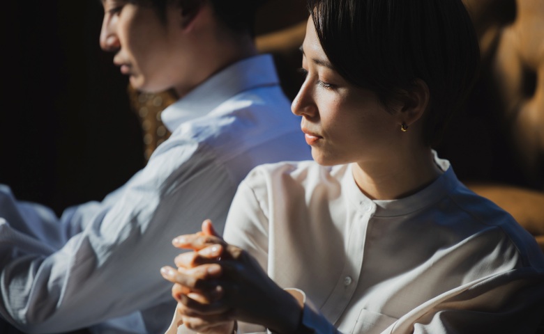 30分連絡がないだけで疑心暗鬼に。2人だけの世界に閉じこもり…共依存ですべてを失った私の後悔