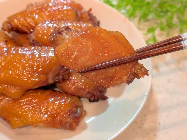 【土井善晴さん】「手羽中のばかうまい食べ方」がたまらんんん！！「次は倍量で作りたい(泣)」「感動」“照りっ照り”酒もご飯もススム系