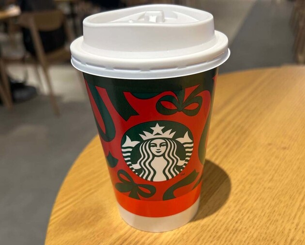 マックも唖然【元スタバ店員が教える】“185円”でミルクコーヒーを楽しむ神ワザ「まじで天才！」「その手があったか〜!!」知らなかった…