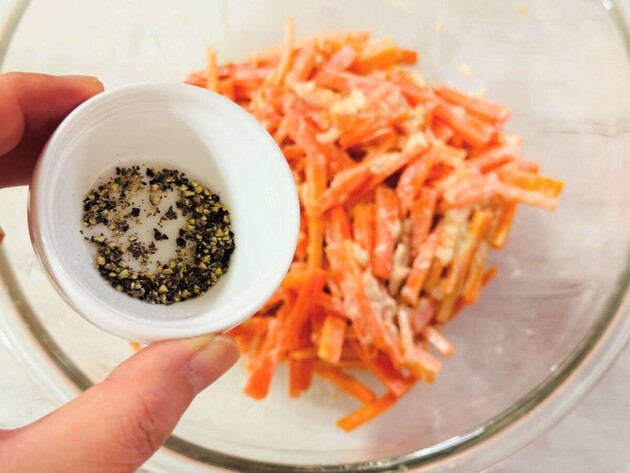 【“にんじん”余ってたら「あの粉」かけて！】ヒルナンデスも大盛り上がり！「めちゃ簡単」チョコプラ松尾さんも爆食