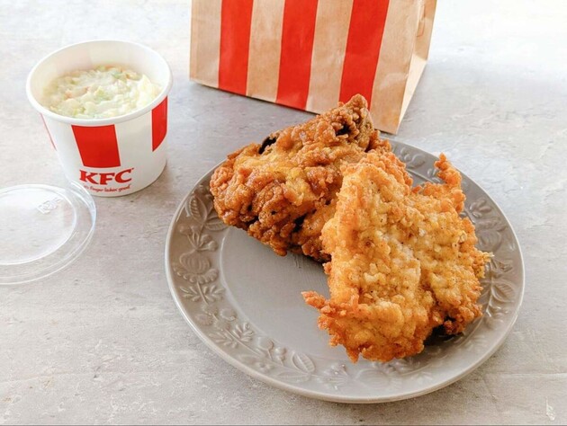 【お願いだからもうやめて！KFCチキンの食べ方】"思わずゾッ…"「食中毒になるかも」NG行為