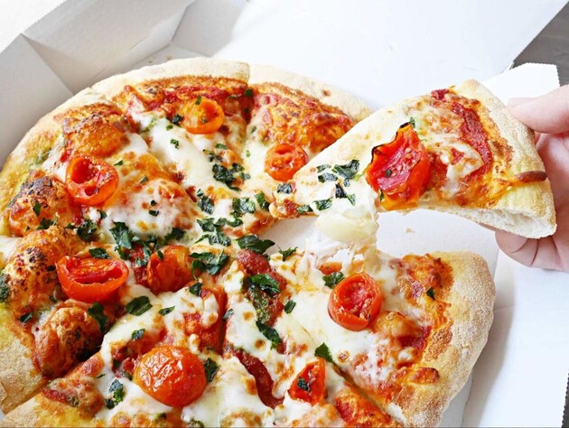 【そのピザ、食べるの待ったーーー！】「食中毒の恐れも…」管理栄養士がゾクリとする警告→「油断してた」