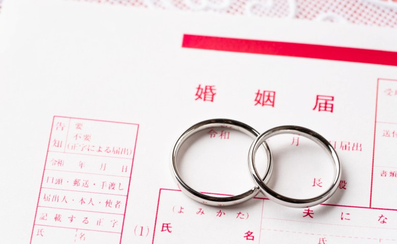 私の彼を奪って勝ち誇る妹「お姉ちゃんじゃ彼に釣り合わないじゃんｗ」→略奪婚して数週間後、妹から嘆きの連絡が