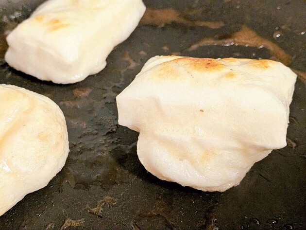 もうお餅に醤油かけない！【笠原シェフの食べ方】が至福すぎ！「なるほど、新しい！」「おかず系クレープみたい」悶絶級