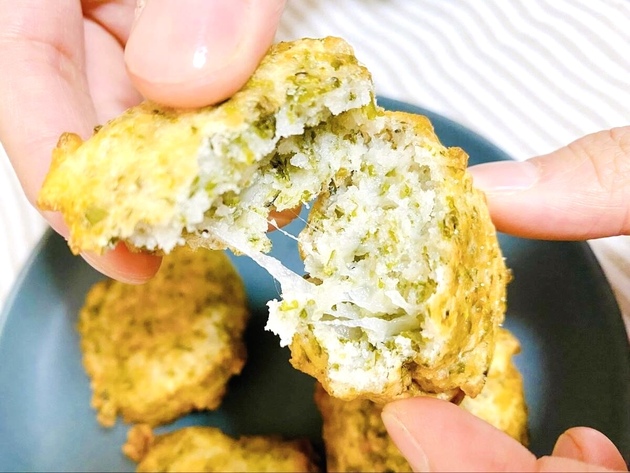 うますぎて震えた…【お餅はこの食べ方が最高！】「カリッカリ」「もちもち」たまらんんん！禁断の味に「また作る」