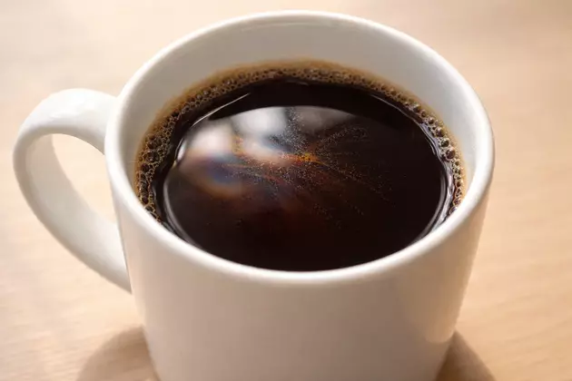 【飲んじゃダメ！？】インスタントコーヒーに「油」が…見た瞬間"ゾッ"→食品メーカーの回答がまさかの理由だった！