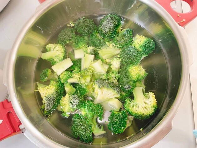 ブロッコリー「茹でてマヨ」だけ…もうやめてーーッ！！【リュウジさん考案】バカ旨い食べ方！