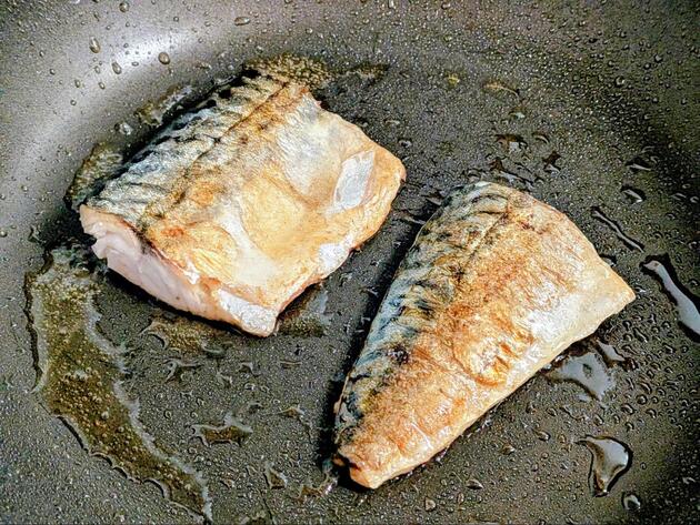 【塩サバ】焼いて"ドボン"するだけ！手軽すぎて目からウロコ…『ヒルナンデス！』見て作りたい人続出