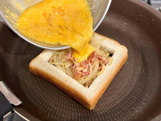 うますぎて震える…【市販の"食パン"はこの食べ方が最高！】元ピザ専門店の店長が教える「とろとろ」たまらんんん！禁断の味