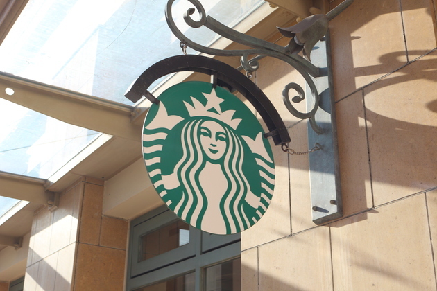 うぅぅううう！美味すぎる〜!!【スタバ通も知らない!?】元店員が激推し「フードに追加！」が最強