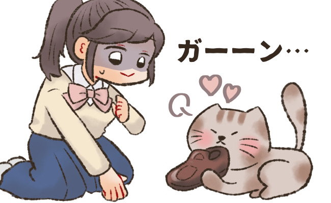 「そんなにクサイ？」クンクンしてうっとり…猫が夢中なのは脱ぎたての皮靴！？