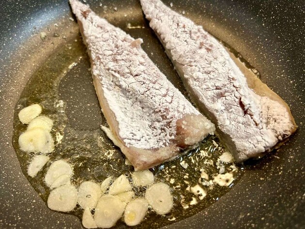 【塩サバはただ焼かないで！？】DAIGOさんも感動！“あの粉”つけて「皮サックサク」