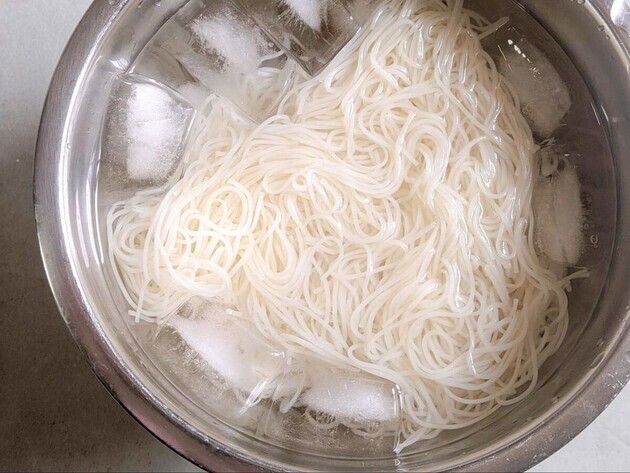 【そうめん、めんつゆにつけないで！？】笠原シェフ「はぁ～美味しい！」「何杯でも飲める」"ズルいほどうまい食べ方"この夏リピ確定