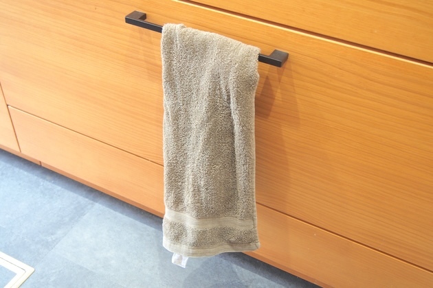 【お願いだからもうやめて！タオル・ふきんのNG】厚生労働省も注意「これダメなの!?」やりがち行動に"思わずゾッ…"「食中毒リスクも」