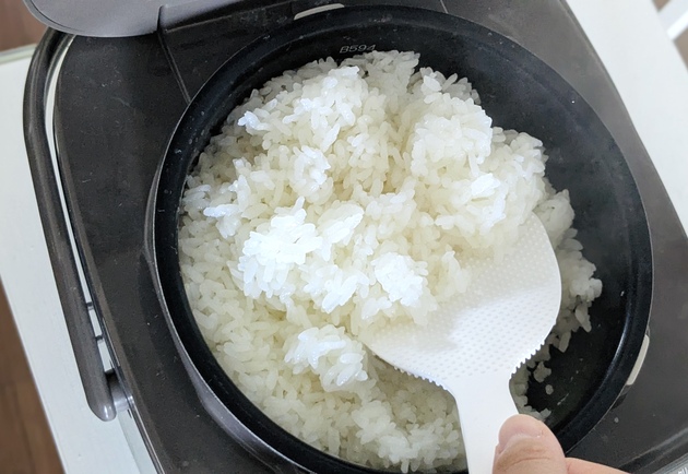 【お願い！ご飯炊けた後にそれ、もうやめて！】“炊飯器メーカー”も警告…「内釜を傷める」NG行為→「まさか」「一生覚えとく」