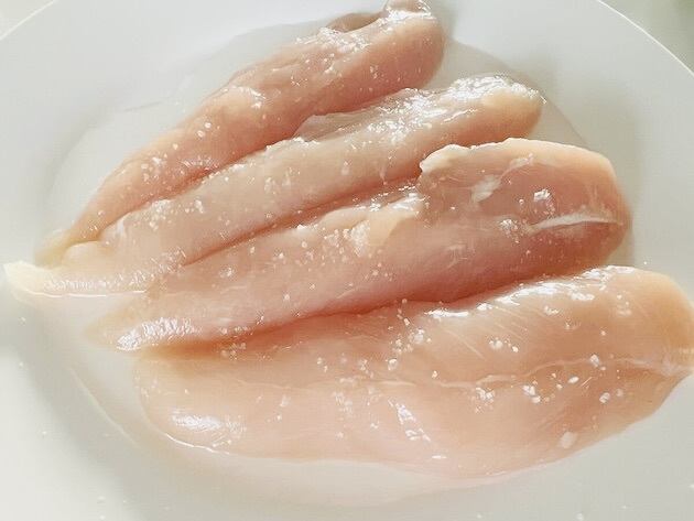 【"鶏ささみ"は全部コレでいいや！！】もう茹でない「べらぼうに旨いぞ!!」「やばいな…」一心不乱に食べちゃう神レシピ