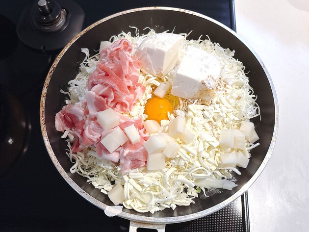 【天才】Xで見つけて即作った！ウソ、そのまま入れて良かったの！？“超簡単”お好み焼きが話題