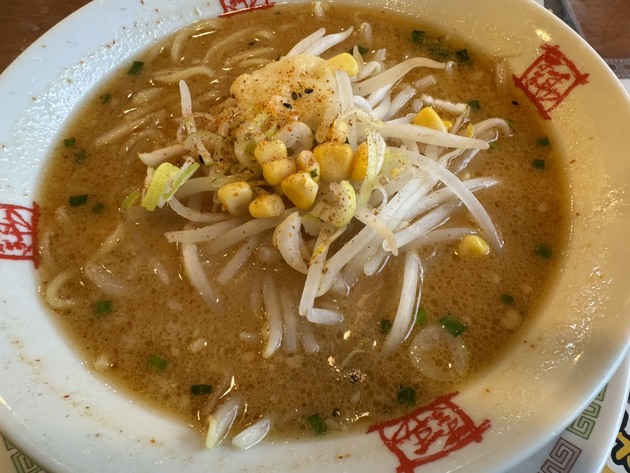【ラーメン業界に激震】ラーメン注文でライス30円！？群馬県発”特製味噌ラーメン”で腹パンパン「あぁ最高…何度も何度も食べたくなる」