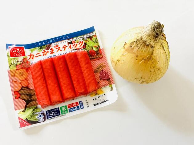 【余った玉ねぎとカニかまあったら…】絶対コレ作って〜!!「もう惣菜系買うのやめる！」お手軽レシピ
